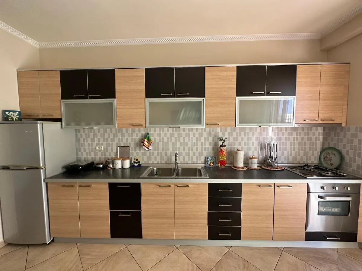 Cozy Sun-Lit Apartment Vlorë